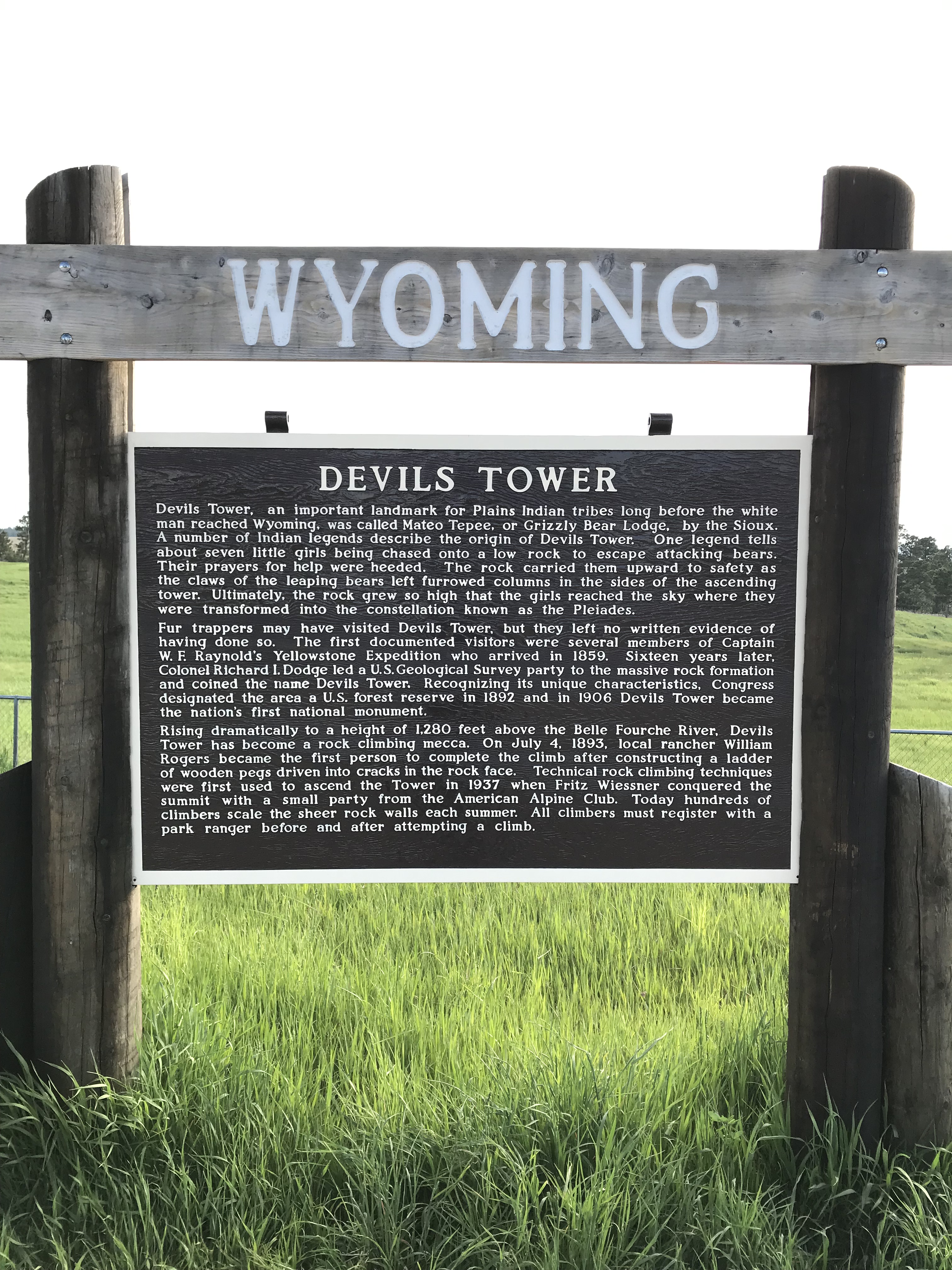 Devil's Tower Sign